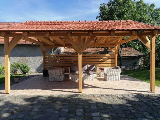 Csenduelo Vendeghaz Apartment Noszvaj Exterior foto