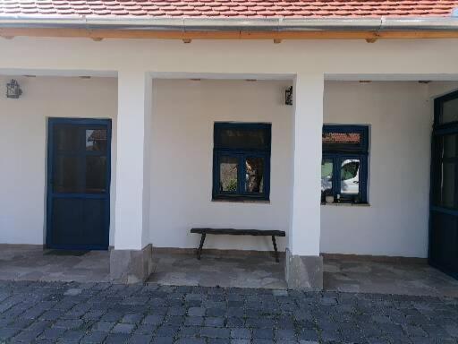 Csenduelo Vendeghaz Apartment Noszvaj Exterior foto